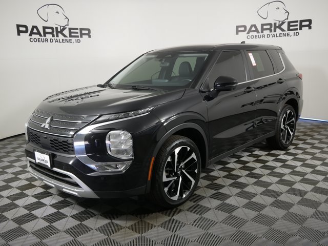 Used 2024 Black Diamond Mitsubishi SE image 1