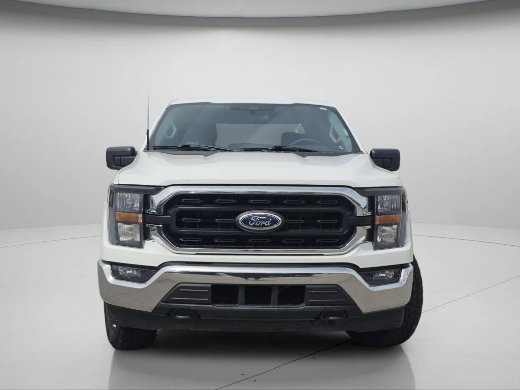 Used 2023 White Ford XLT image 3