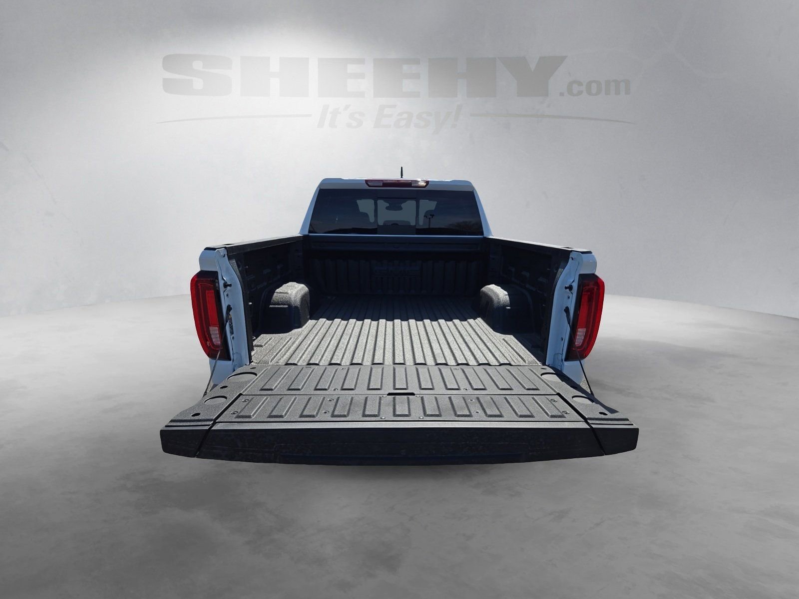 2026 GMC Sierra 1500 SLT - Photo 12