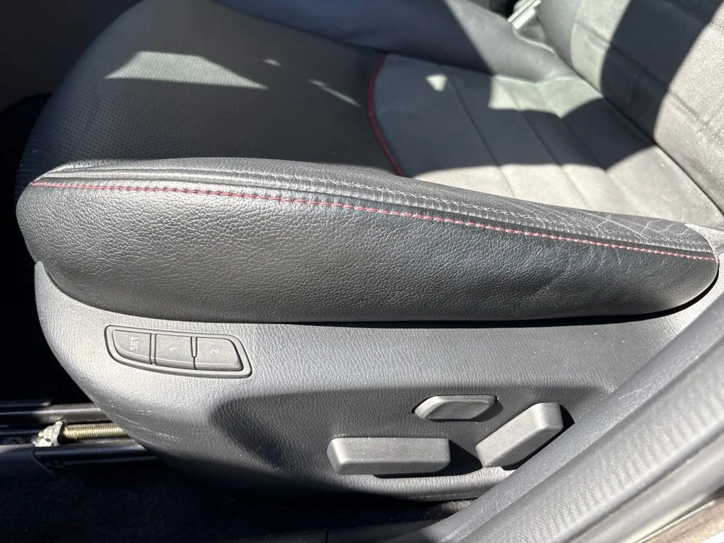 Used 2018 Silver Mazda Grand Touring image 12