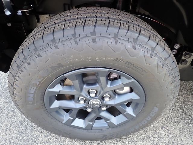 New 2026 Bright White Clear-Coat Exterior Paint Jeep 85th Anniversary Edition image 12