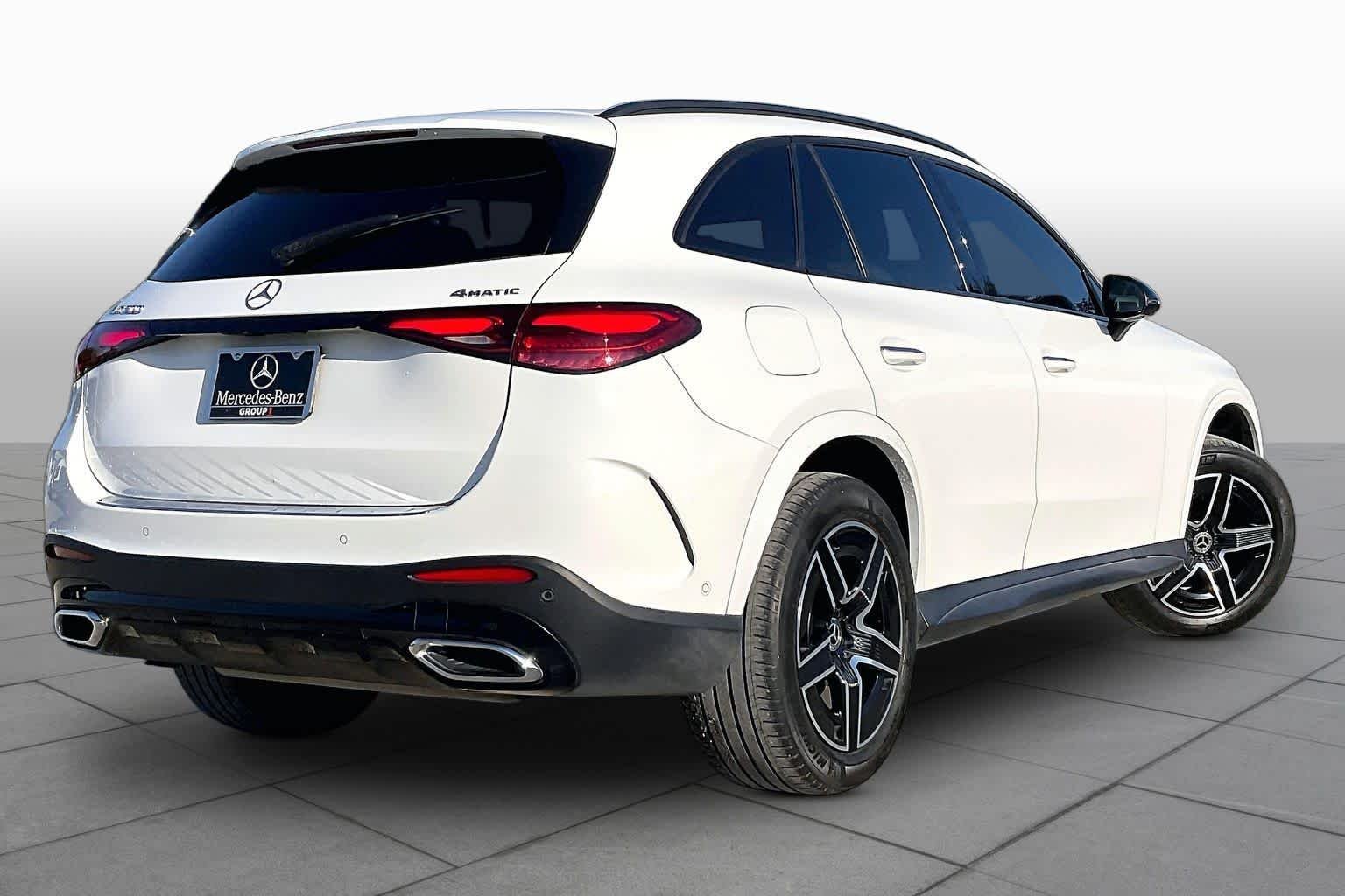 Used 2023 Polar White Mercedes-Benz GLC 300 image 13