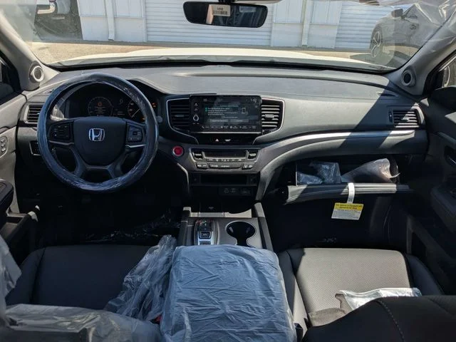 New 2026 Platinum White Pearl Honda RTL image 14