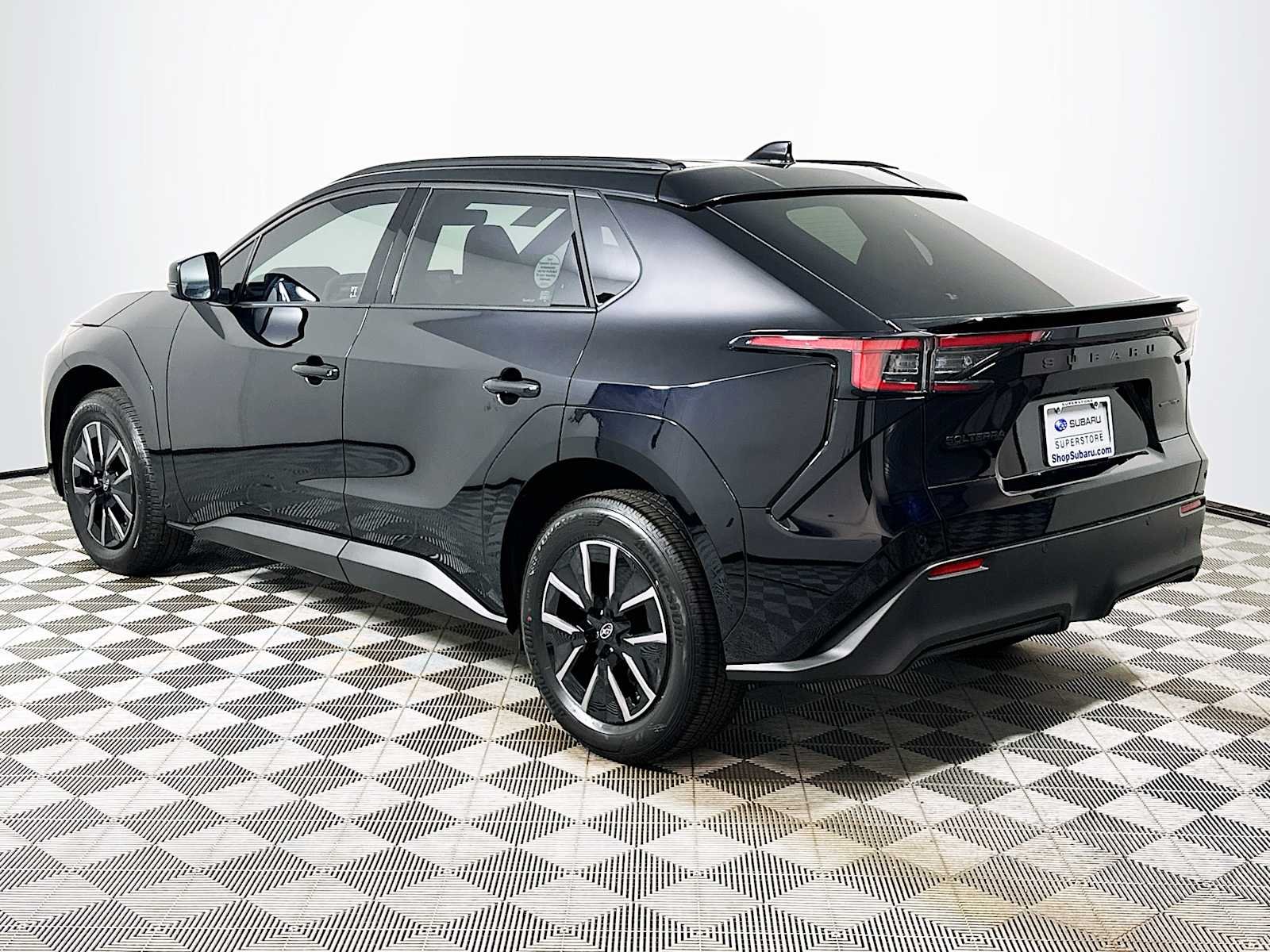 New 2026 ASTRO BLACK MICA Subaru Premium image 5