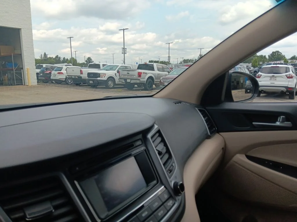 Used 2016 Ruby Wine Hyundai Sport image 25