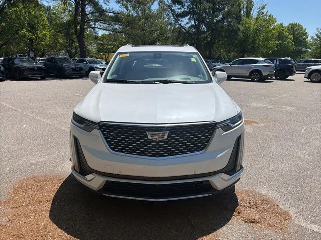Used 2024 White Cadillac Premium Luxury image 8