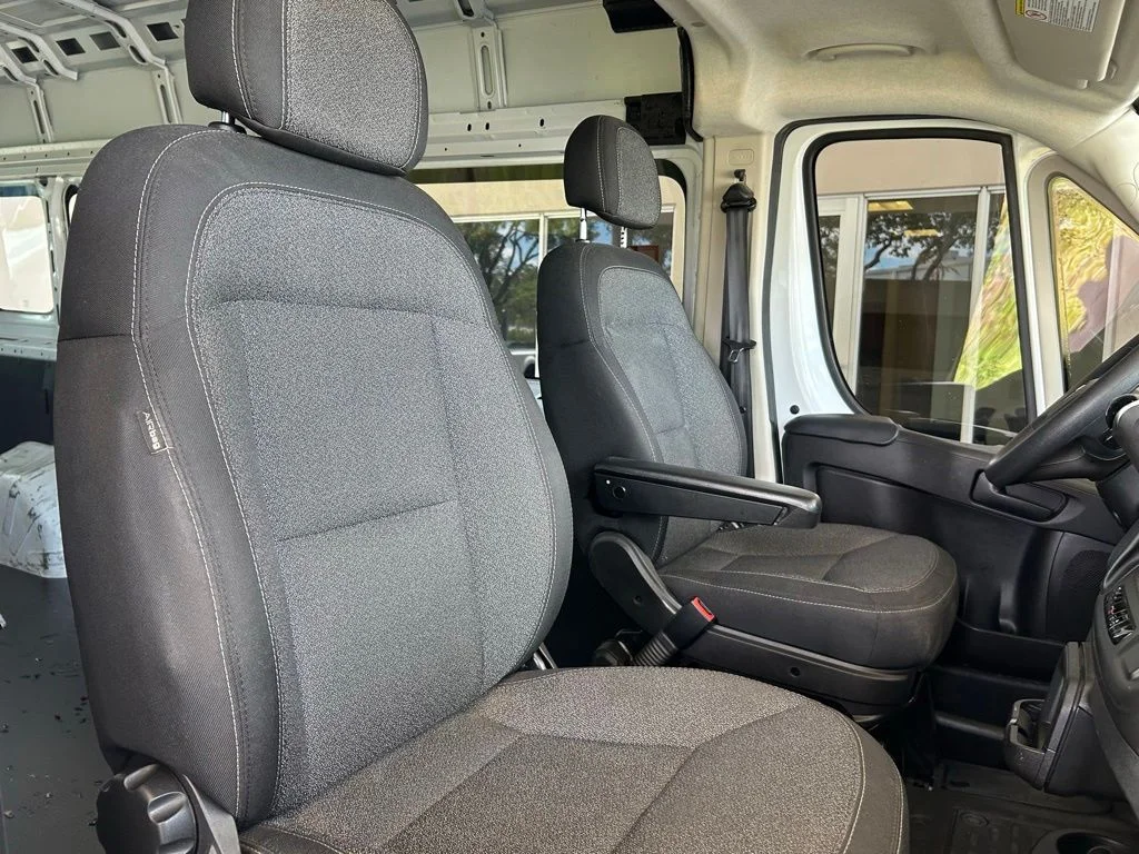 Used 2022 White Ram High Roof image 20