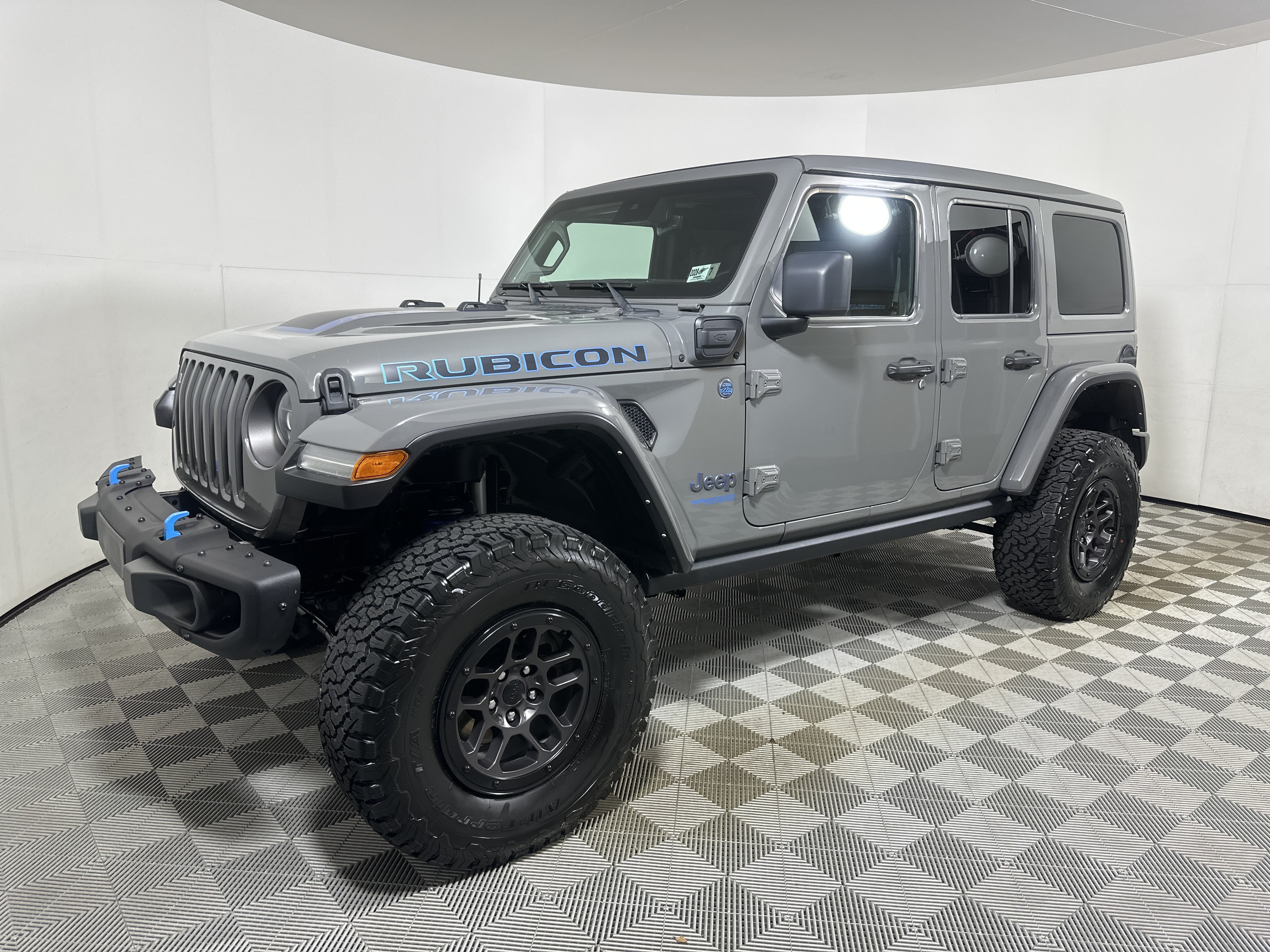 Certified Used 2022 Sting-Gray Clearcoat Jeep Unlimited Rubicon image 3