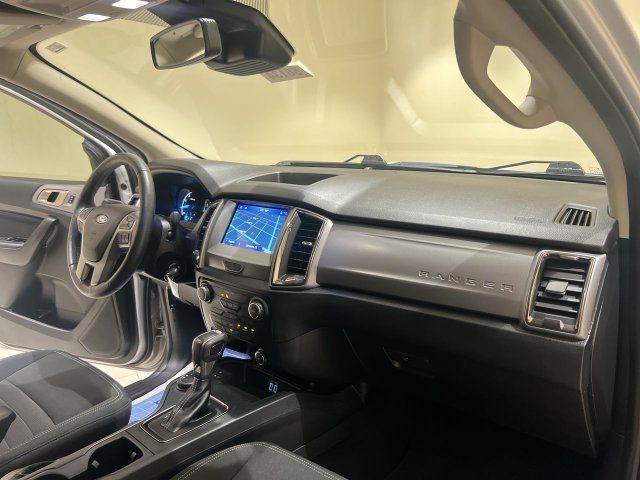 Used 2019 Silver Ford XLT image 24