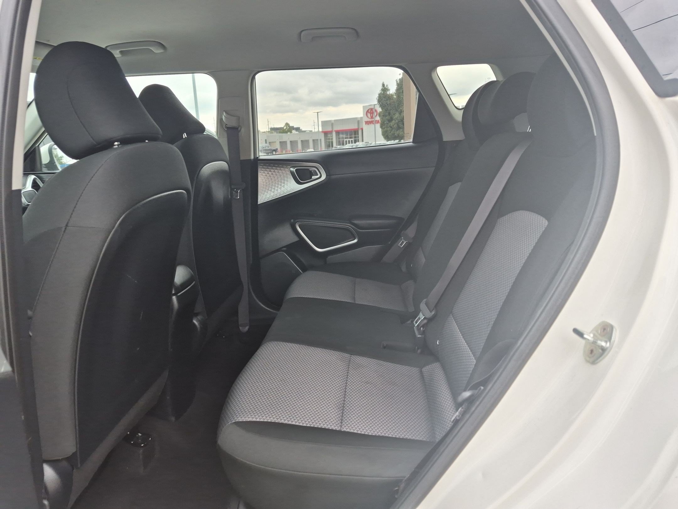 Used 2021 Snow White Pearl Kia LX image 24