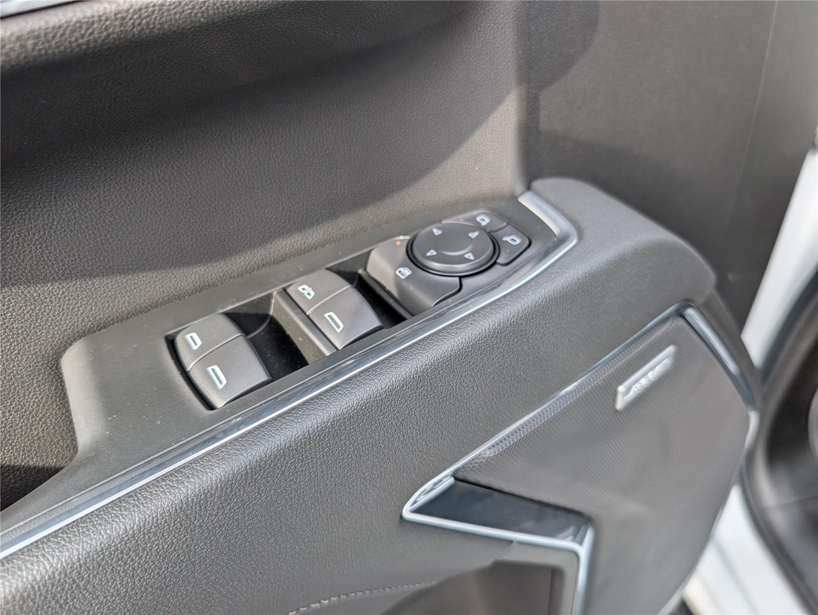 New 2026 Summit White Chevrolet LT Trail Boss image 17