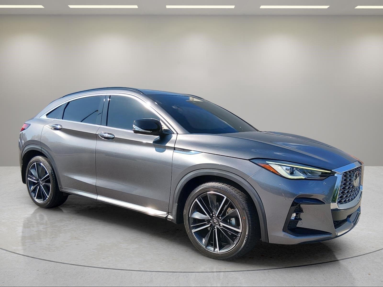 Used 2023 Graphite Shadow INFINITI LUXE image 7