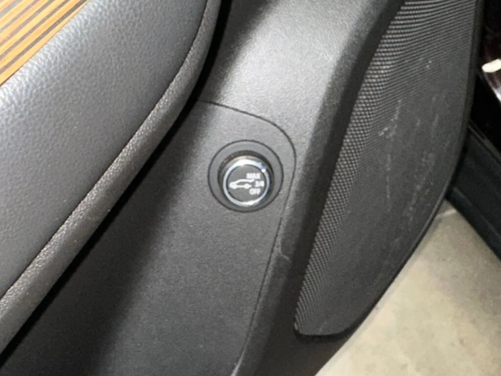 Certified Used 2020 Red Mahogany Metallic GMC SLE image 8