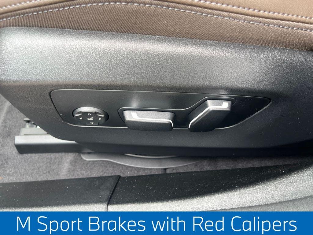 New 2026 Black Sapphire Metallic BMW 530i xDrive image 7