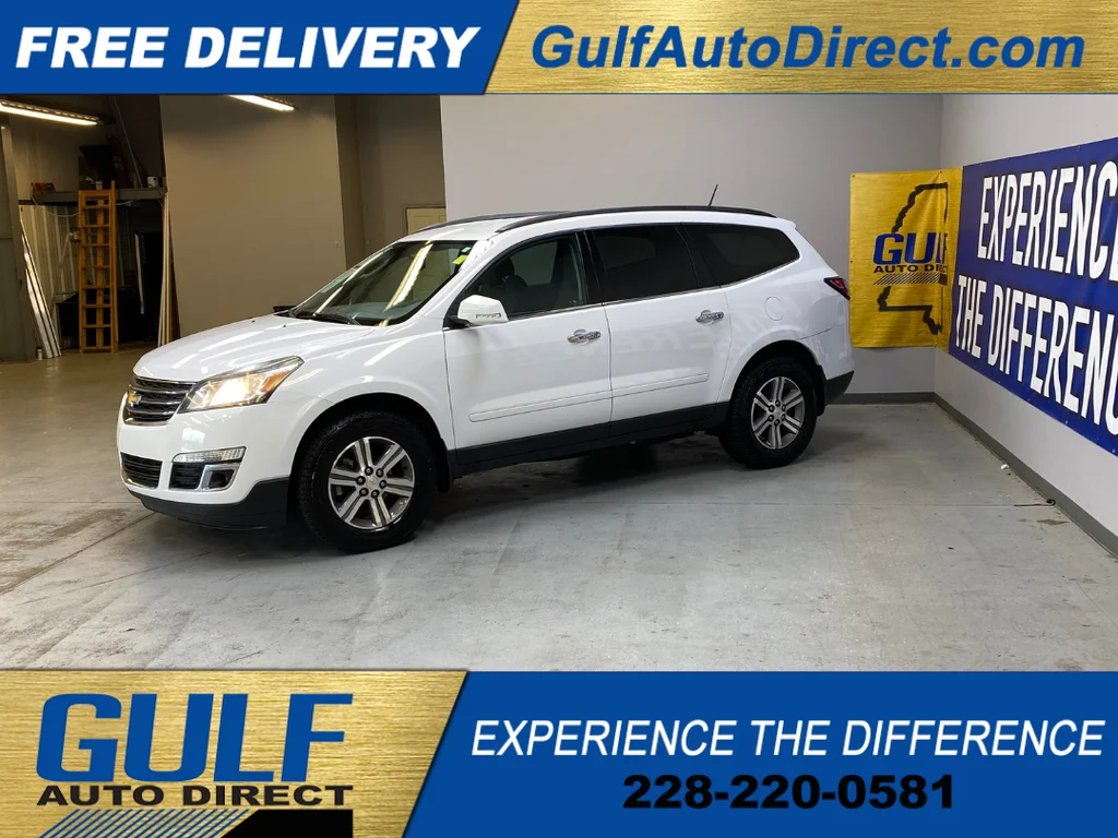 Used 2017 White Chevrolet LT image 5