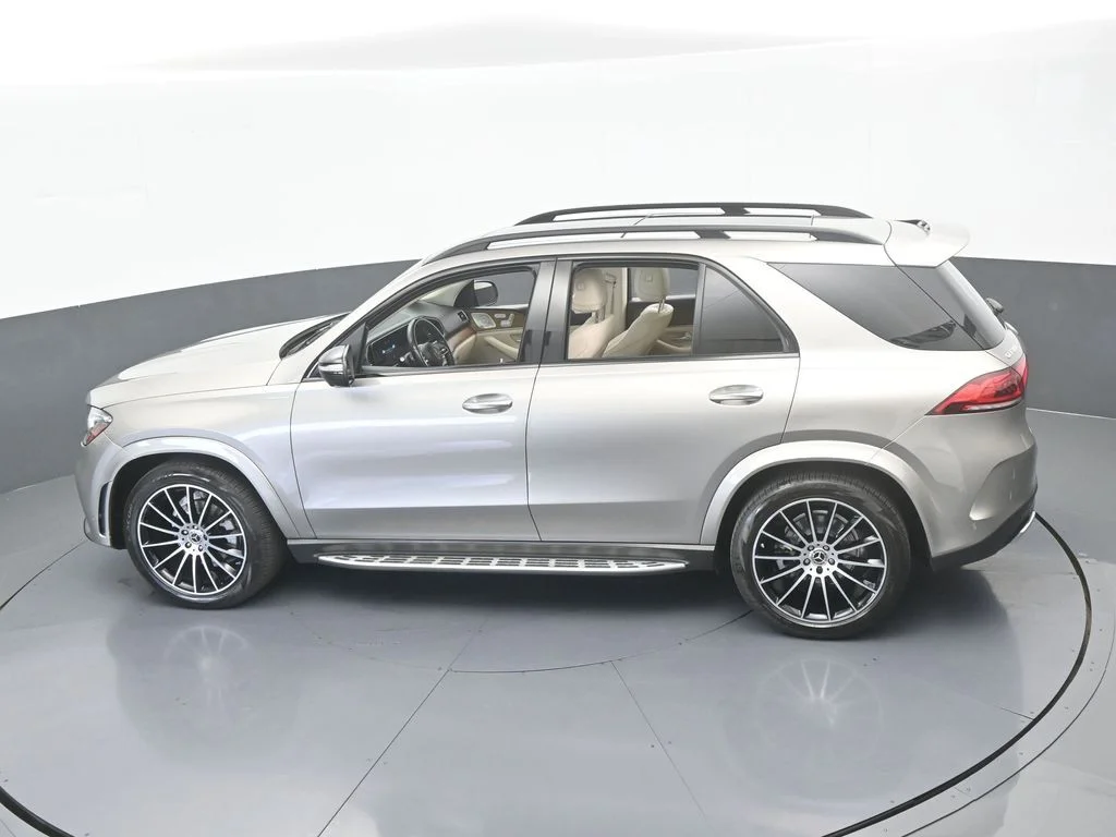 Used 2022 Gold Mercedes-Benz GLE 350 image 51