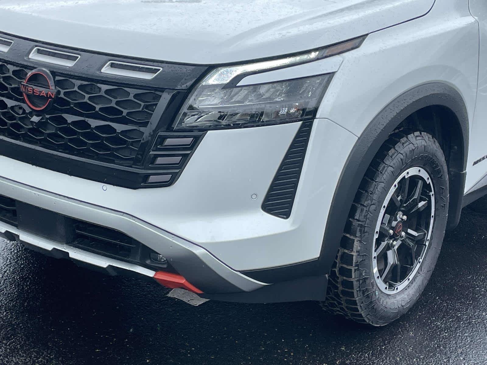 New 2026 Everest White Pearl Tricoat Nissan Rock Creek image 13