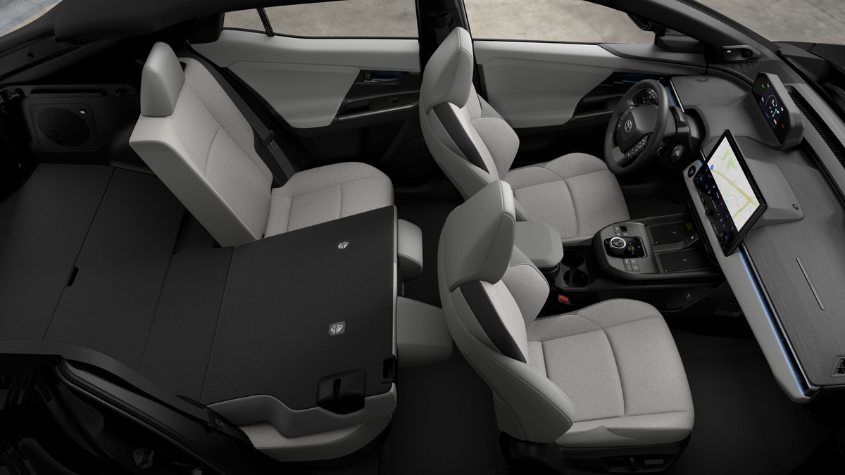 New 2026 Wind Chill Pearl with Midnight Black Metallic roof Toyota XSE image 20