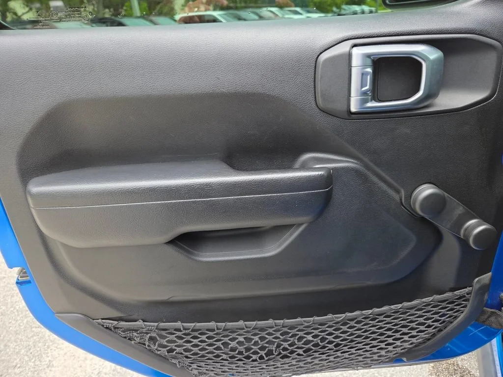 Used 2022 Hydro Blue Pearlcoat Jeep Sport image 29