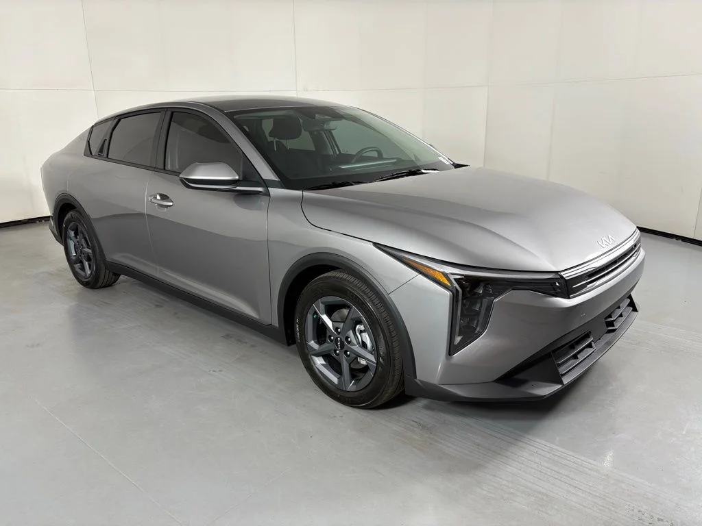 New 2026 Steel Gray Kia LXS image 2