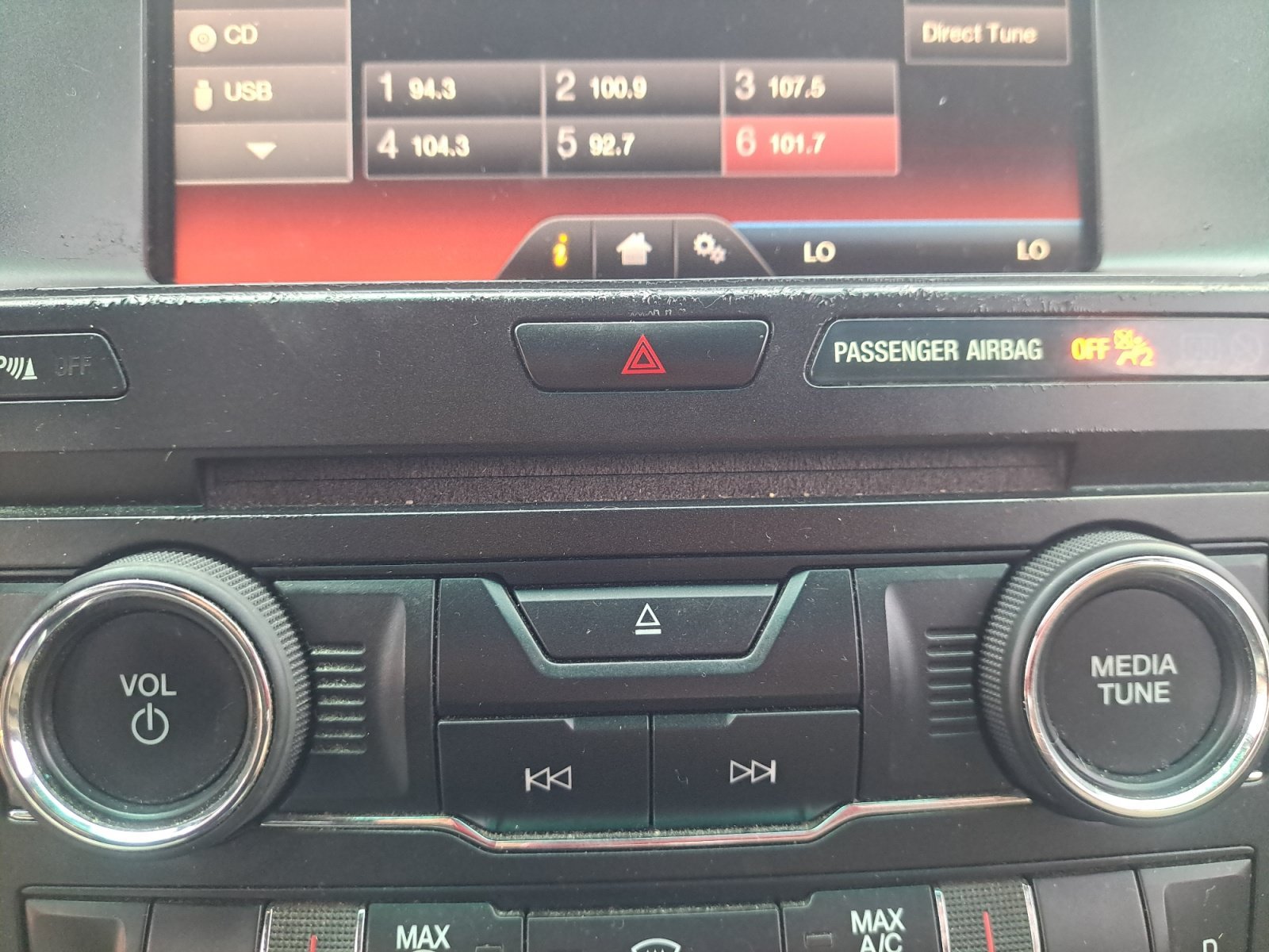 Used 2016 Orange Ford XLT image 17