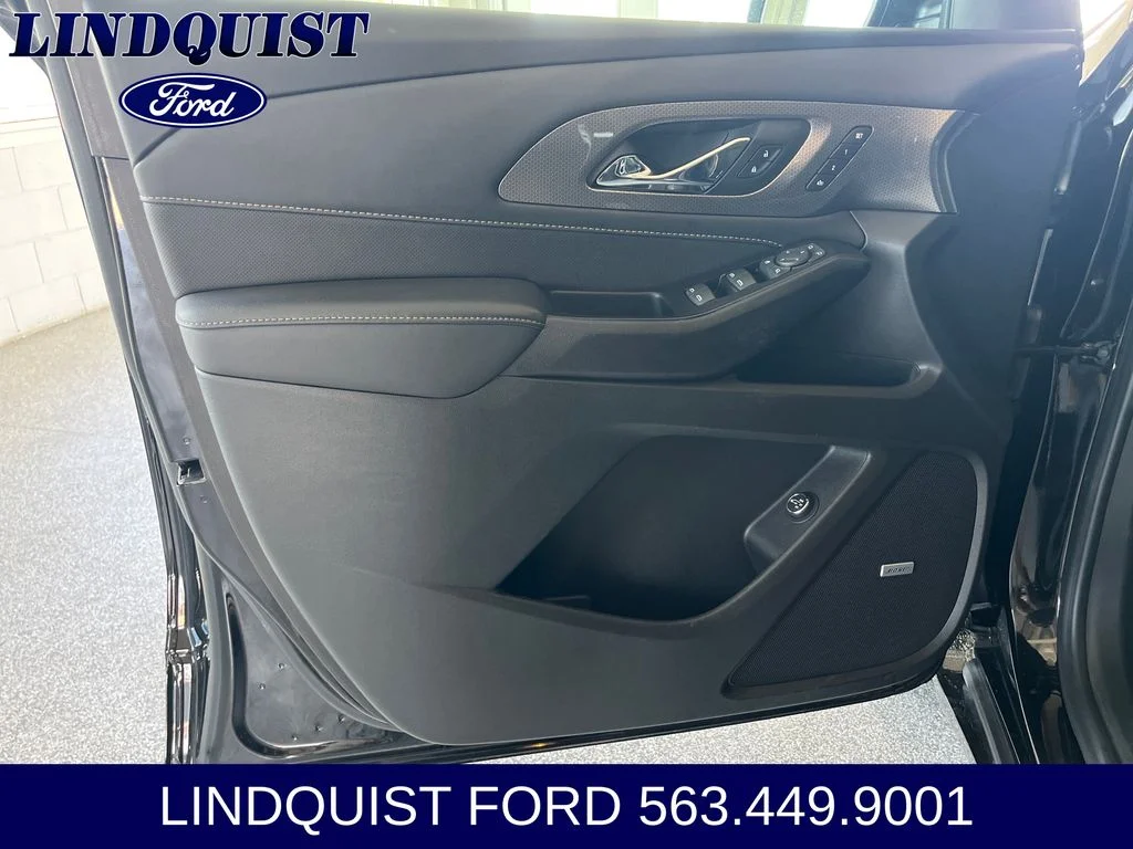 Certified Used 2023 Mosaic Black Metallic Chevrolet Premier image 7
