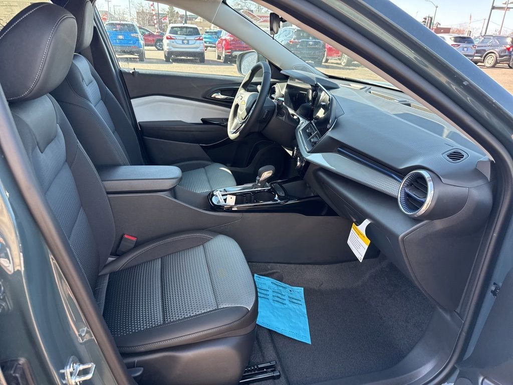2026 Chevrolet Trax LT - Photo 31