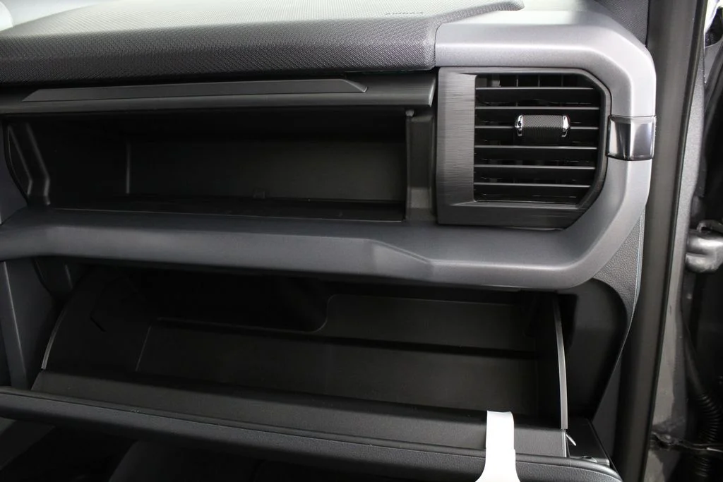 New 2026 Carbonized Gray Metallic Ford XLT image 16