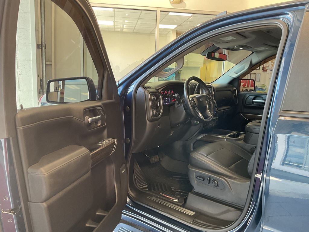 Used 2021 Blue Chevrolet RST image 13