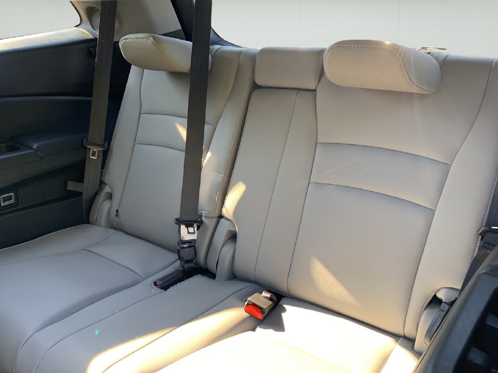 2022 Honda Pilot Touring - Photo 17