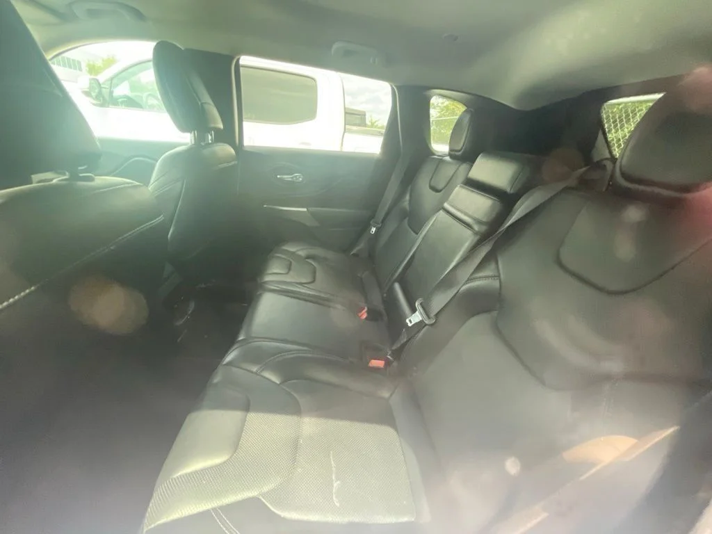 Used 2019 White Jeep Limited image 17