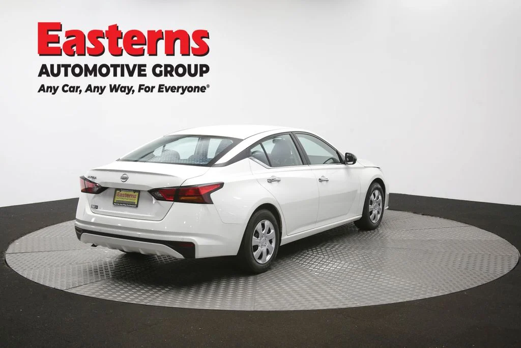 Used 2024 White Nissan 2.5 S image 38
