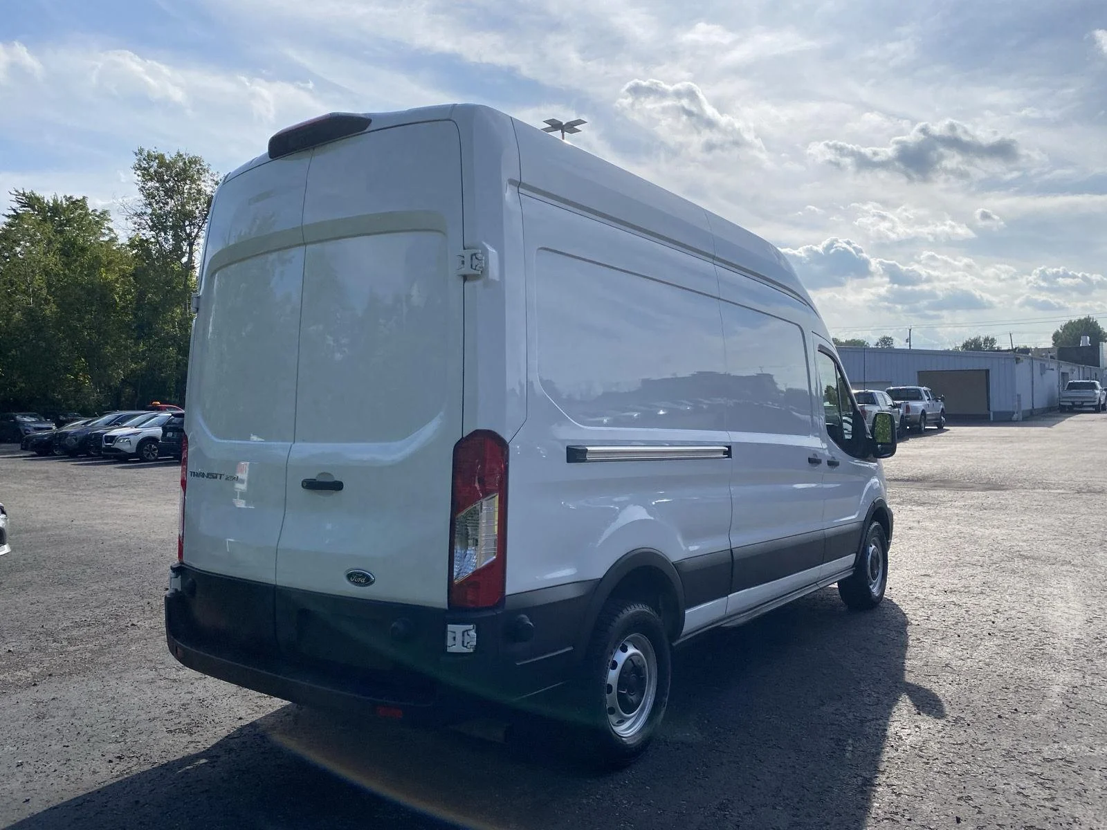 Used 2025 Oxford White Ford 250 image 8