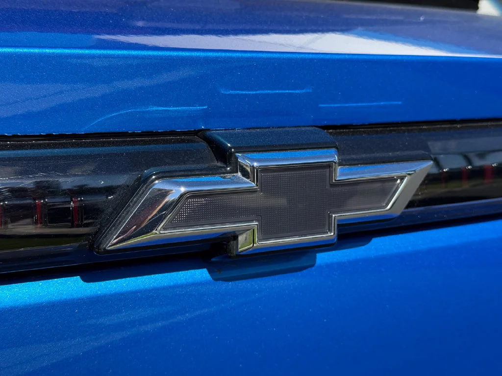 Used 2024 Riptide Blue Metallic Chevrolet 2LT image 11