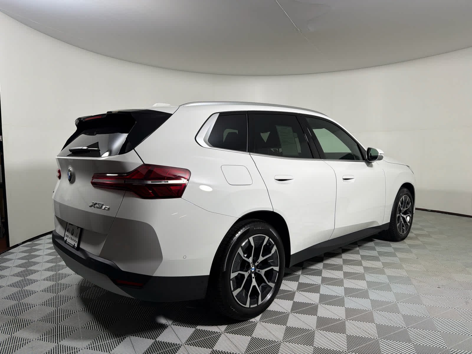 Used 2026 Alpine White BMW 30 xDrive image 5