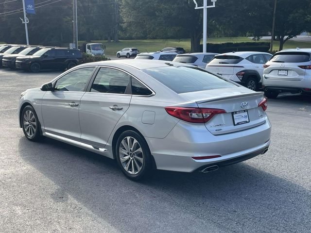 Used 2017 Silver Hyundai Sport image 4