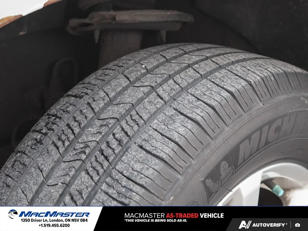Used 2010  Chevrolet LT image 10