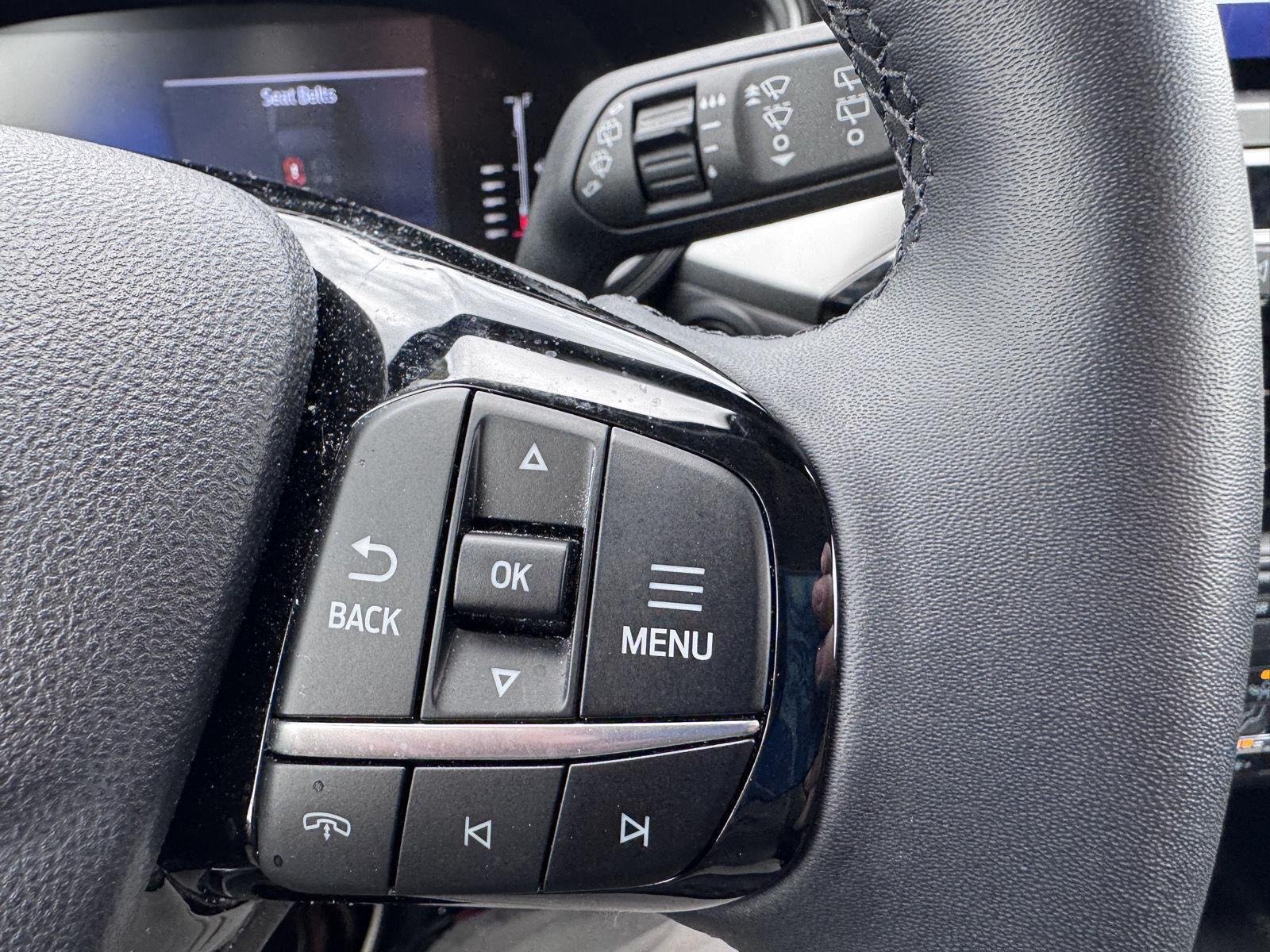 Used 2023 Cinnabar Red Ford Active image 15