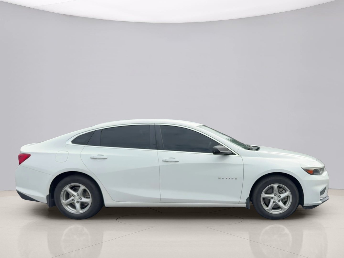 Used 2017 White Chevrolet LS image 6