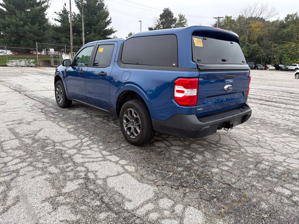 Used 2024 Blue Metallic Ford XLT image 5