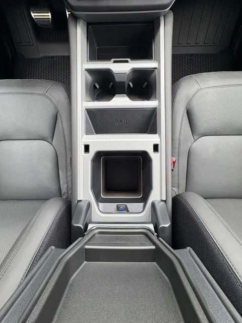 New 2026 Santorini Black Land Rover X image 33