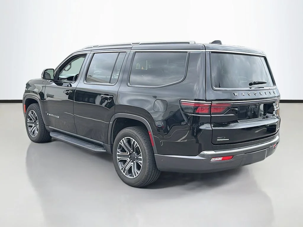 Used 2022 Diamond Black Jeep Series III image 8