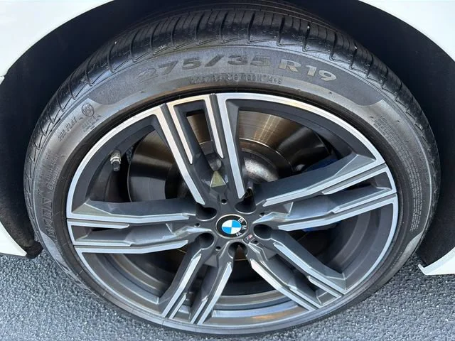 Used 2019 White BMW xDrive image 16