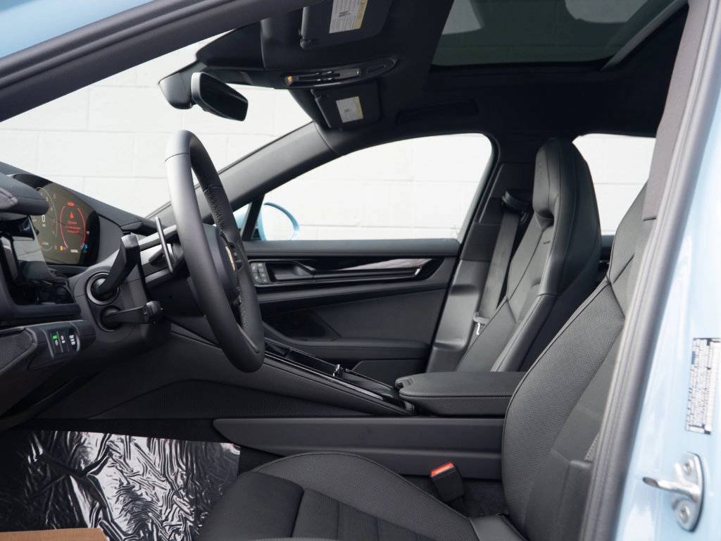 2026 Porsche Panamera Base - Photo 17