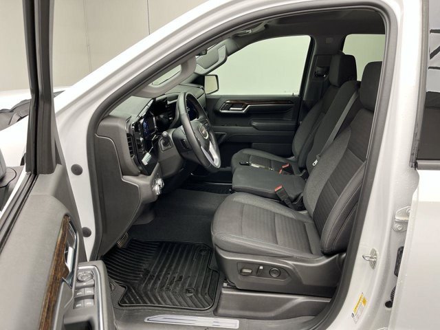 Used 2024 Summit White GMC Elevation image 3