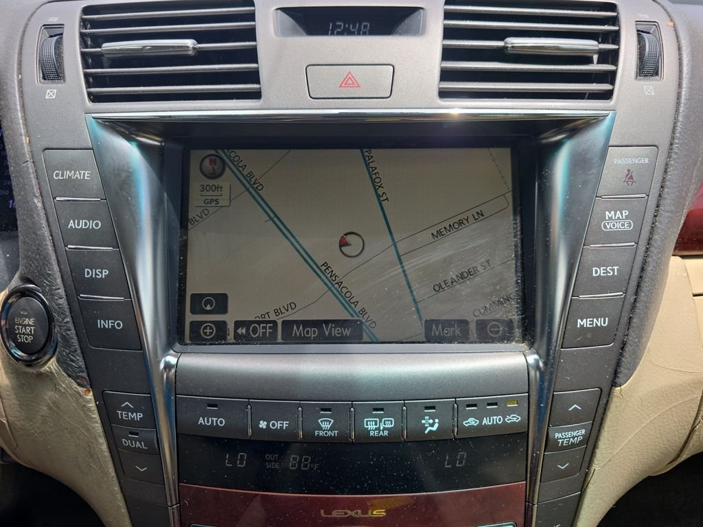 Used 2008  Lexus 460 image 23