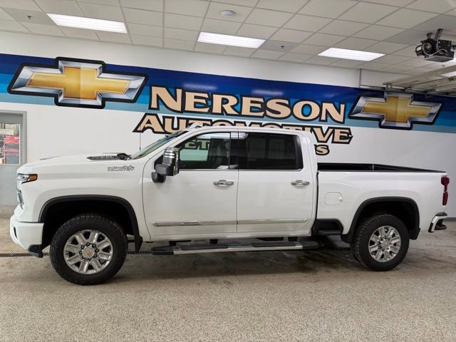 Used 2024 Chevrolet Silverado 2500HD High Country with VIN 2GC4YRE76R1142844 for sale in Detroit Lakes, Minnesota