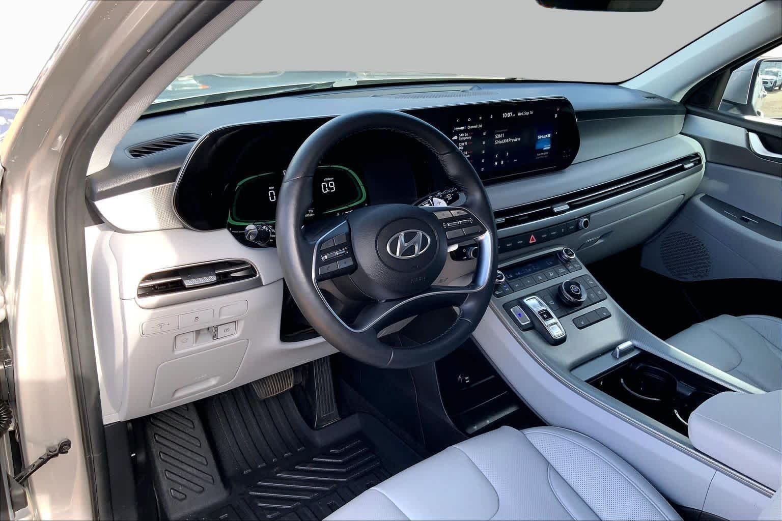 Used 2024  Hyundai SEL 7P image 17
