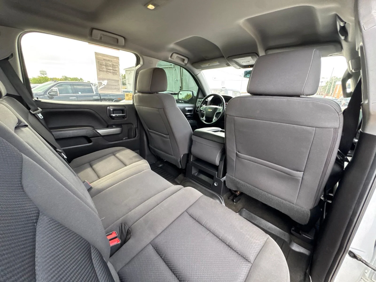 Used 2018 White Chevrolet LT image 29
