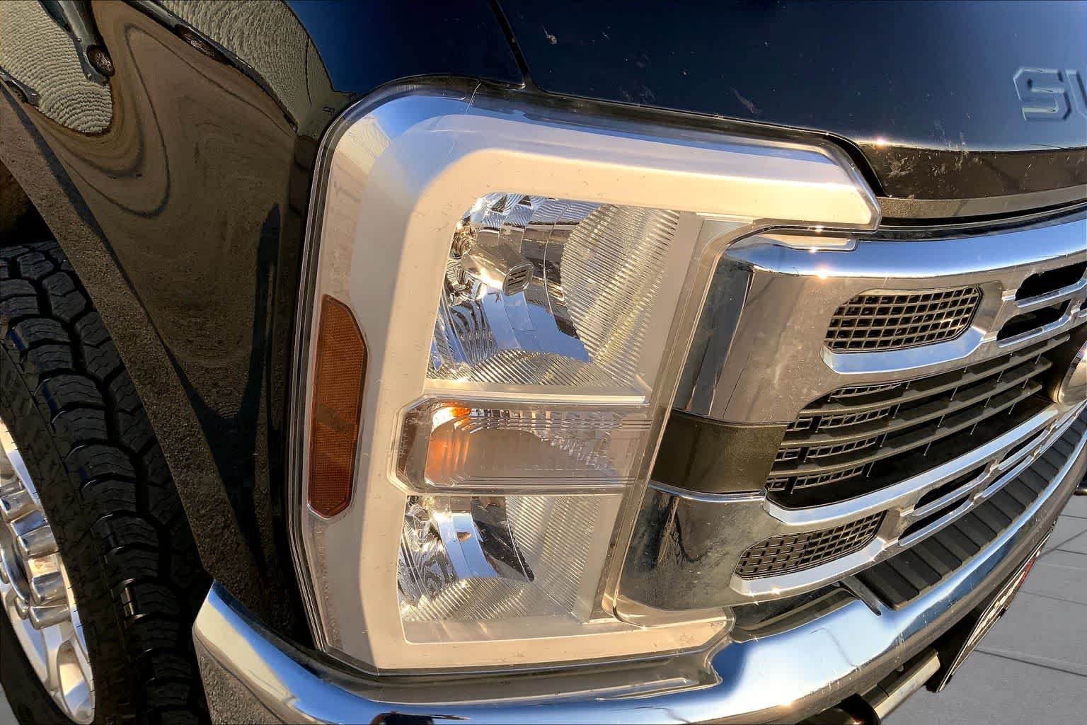 Used 2025 Agate Black Metallic Ford F-250 Pickup XLT image 28